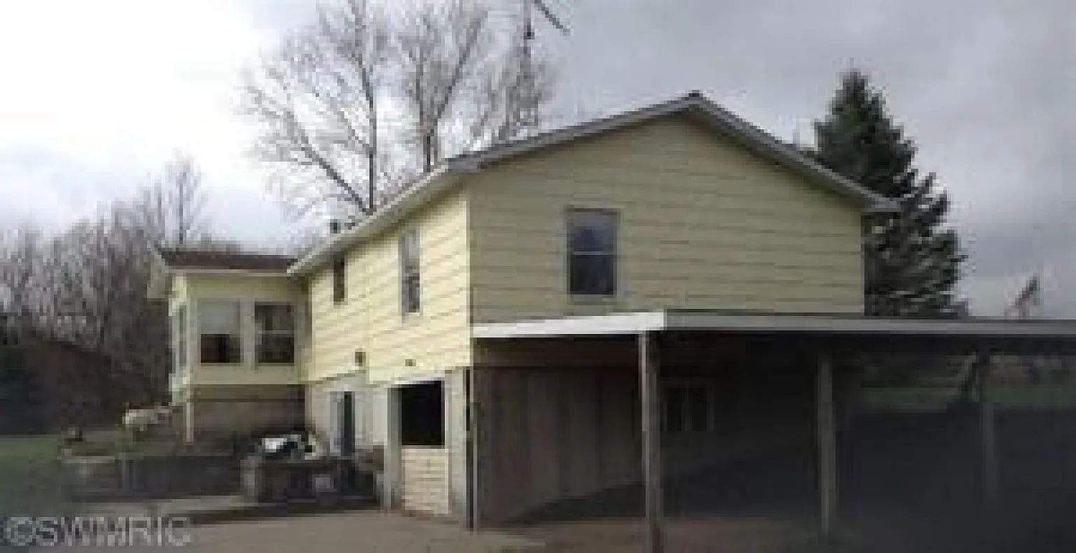16170 160th Ave photo 1