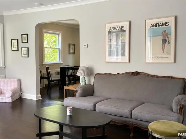 161 Engle St, Tenafly, NJ 07670
