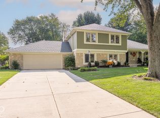 531 E Village Dr, Carmel, IN 46032