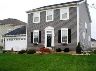 231 Valley View Dr, St Charles, IL 60175
