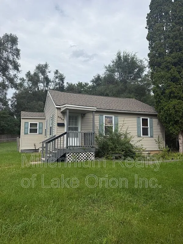 2 bed, 1.0 bath, 666 sqft, $1,500 — Photo 1
