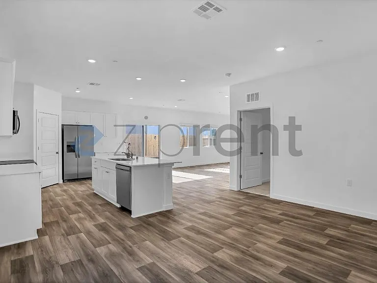 3396 N Vaughan Ave — Photo 11