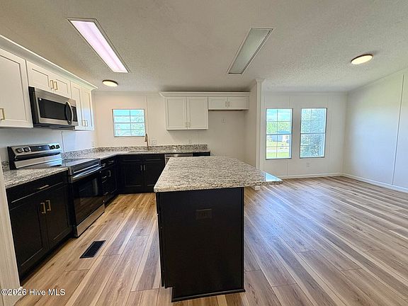 3rd image of 6412 Litchfield Road S