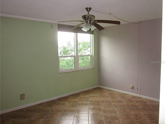 4th image of 2617 Cove Cay Dr Unit 404