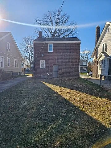 4196 Buckingham Ave — Photo 12