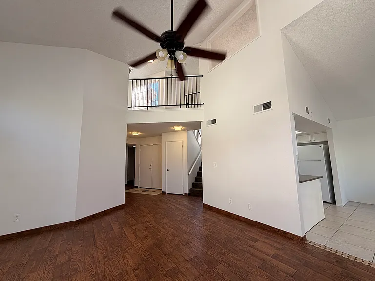 6665 Gatehouse Ln — Photo 10