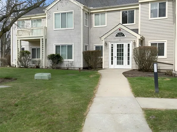 27 Bayberry Drive, Peekskill, NY 10566