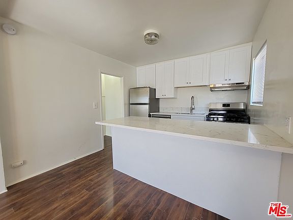 2nd image of 3536 W Slauson Ave