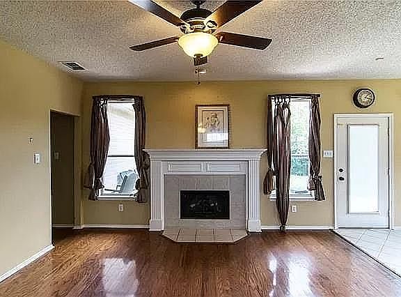 4th image of 10014 Mallory Dr