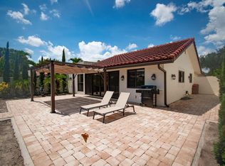 21460 Laguna Dr, Boca Raton, FL 33433
