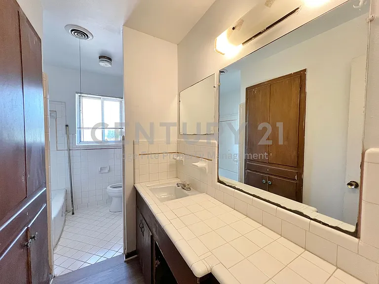 3641 Townsend Dr — Photo 14