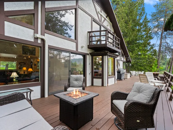 662 Whiskey Jack Rd, Sandpoint, ID 83864