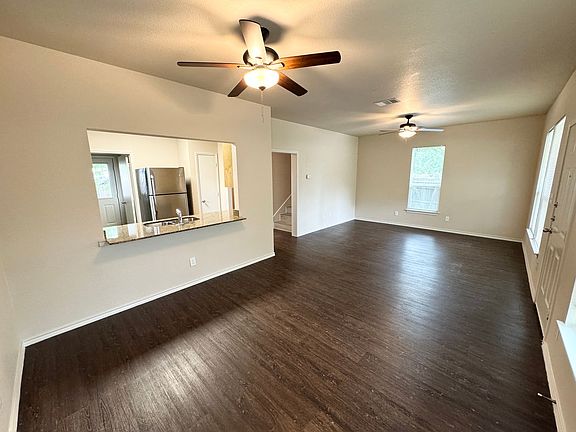 2nd image of 309 Hettie St