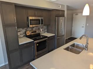25 Bridgeland Dr N #445, Winnipeg, MB R3Y 0K5