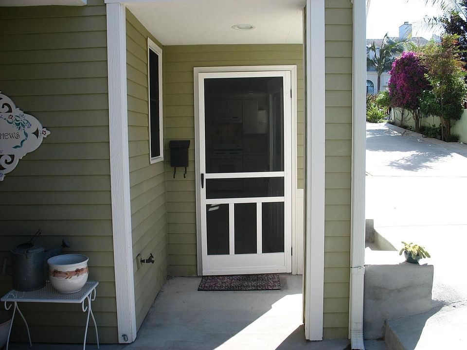 Entry Door Apartmet