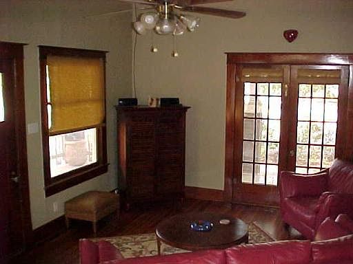 3rd image of 210 CEVALLOS ST