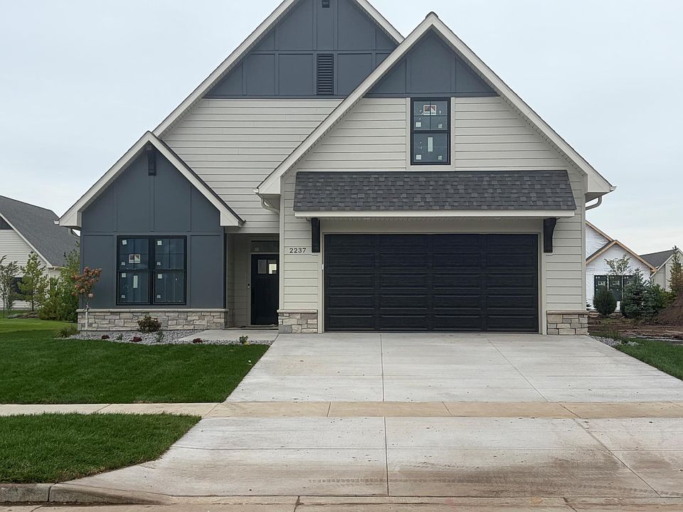 1st image of 2237 Sharon Ln