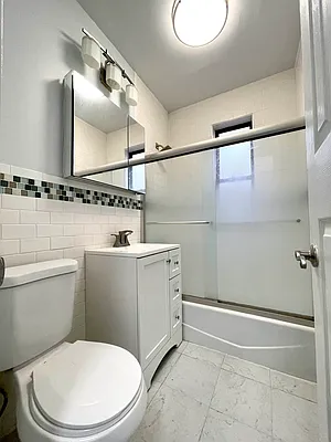Rented by Astoria Realty | media 10