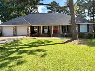 24 Wilglenn Dr, Petal, MS 39465