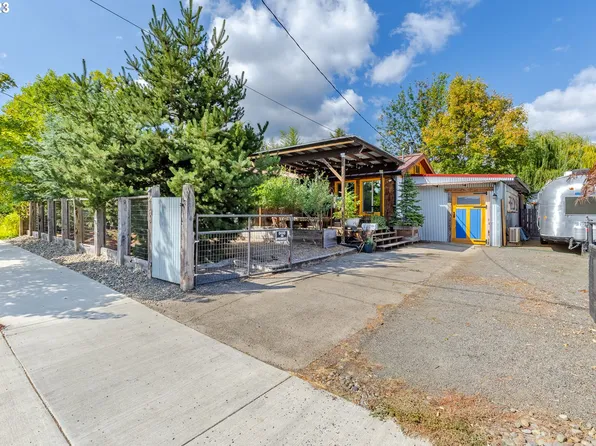 2180 Pierce St, Eugene, OR 97405