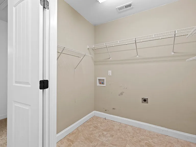 317 Wynberry Ct — Photo 17