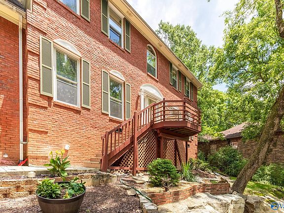 5th image of 15033 Greentree Trl SE