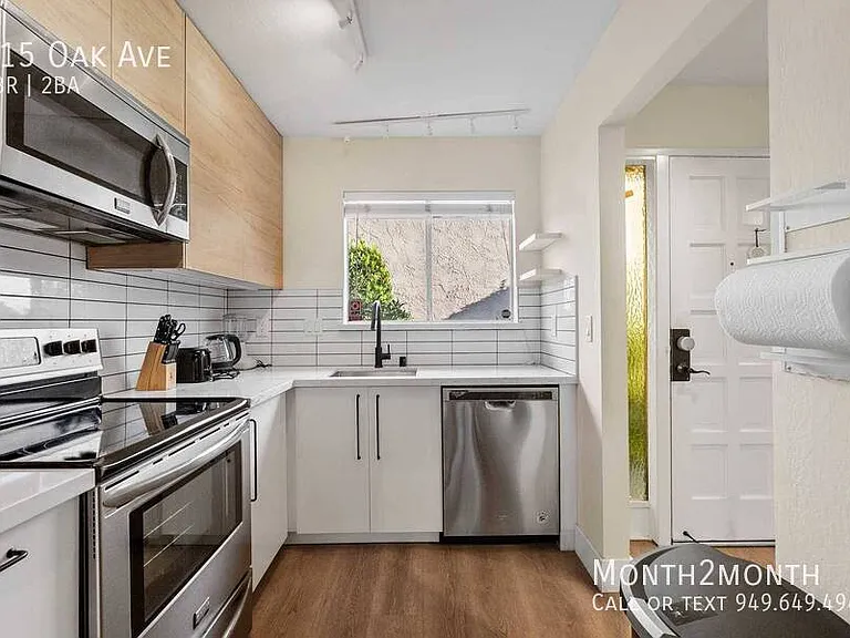 415 Oak Ave — Photo 8