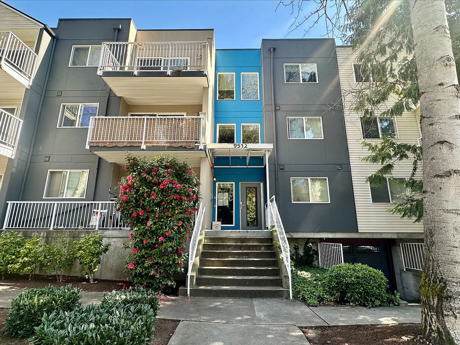 Interlake 21 — Photo 2