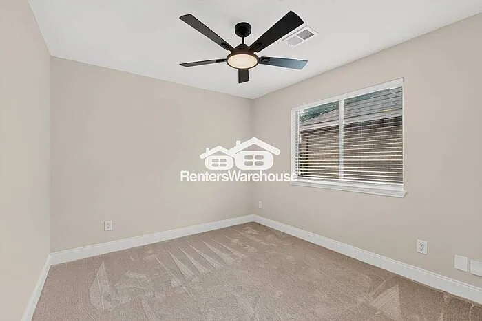9113 Warren Dr — Photo 35