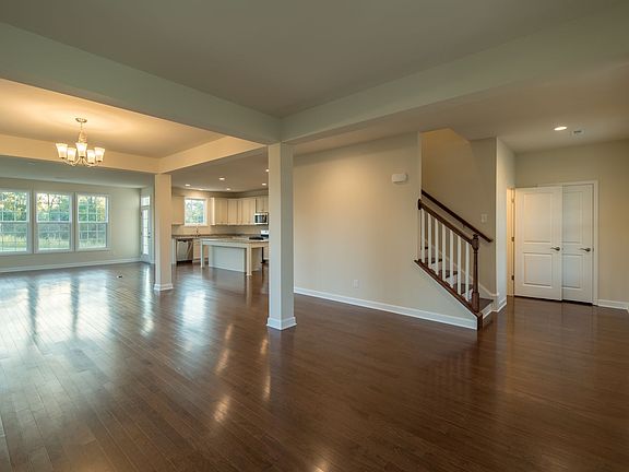 5th image of 100 Hamilton Ave NW