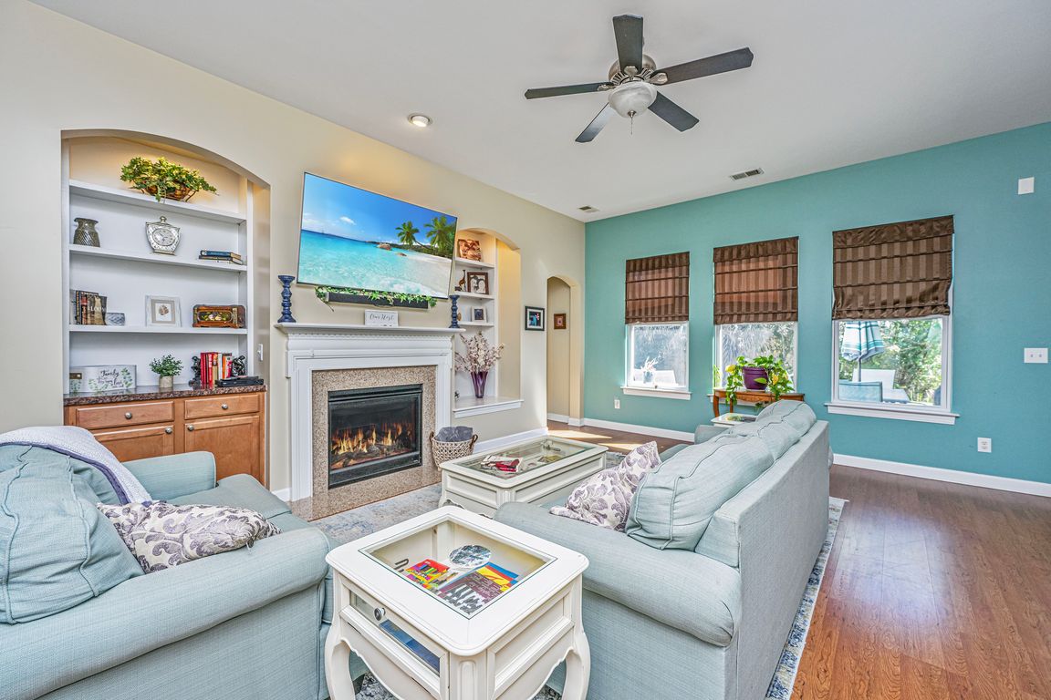 next background image