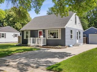 1010 20th St S, Fargo, ND 58103