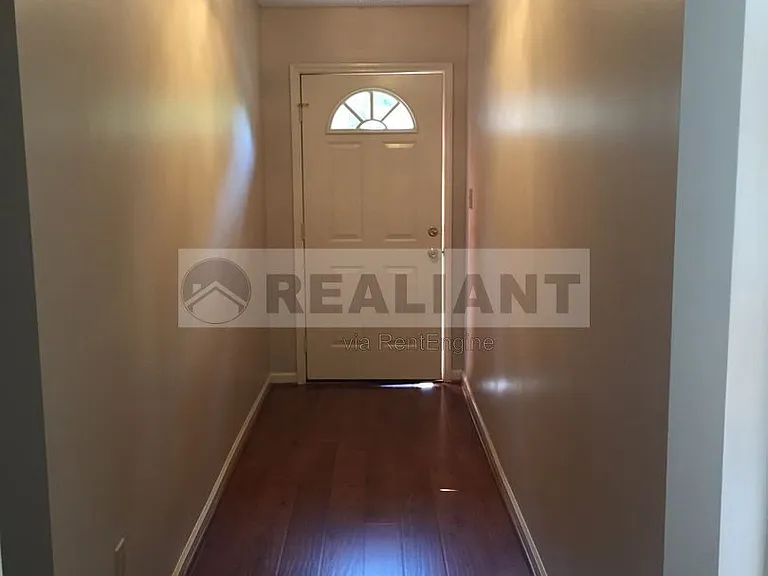 1217 Morning Side Dr — Photo 9