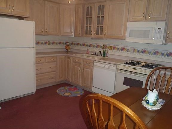 5th image of 600 Regent Dr