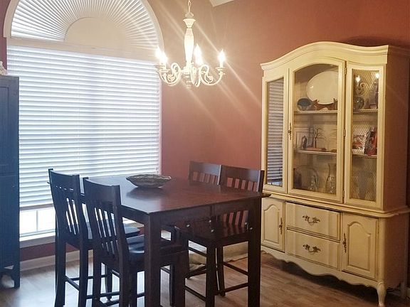 5th image of 8420 Aspen Meadow Dr