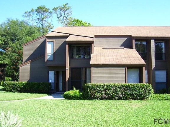 2nd image of 44 Hembury Ln