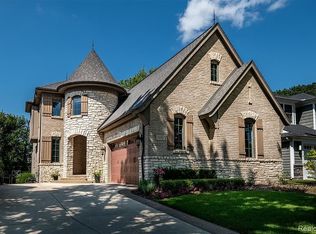 322 Griggs St, Rochester, MI 48307