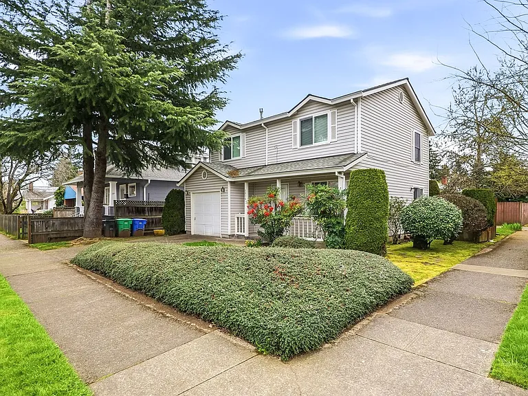 4906 SE Holgate Blvd — Photo 1