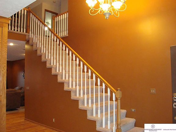 4th image of 648 Coyote Cir