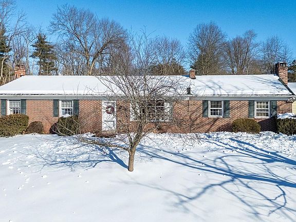 2nd image of 494 Stover Rd