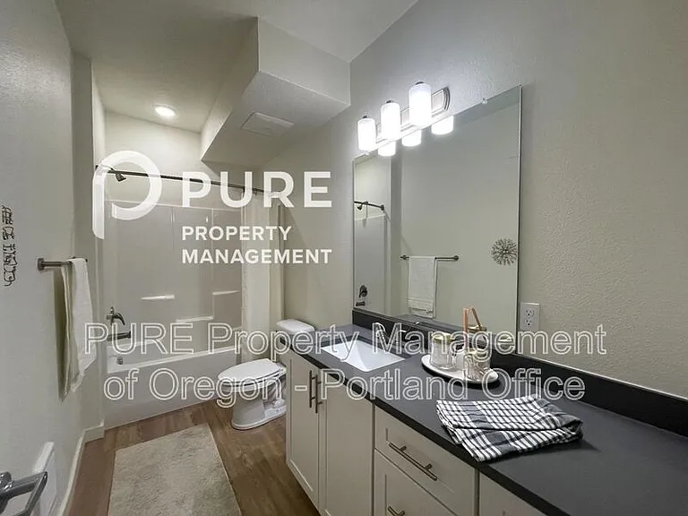Halsey Crossing Apartments — Photo 6