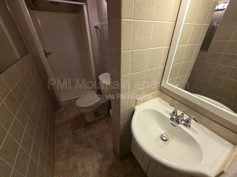 15 Ginell Cir — Photo 41