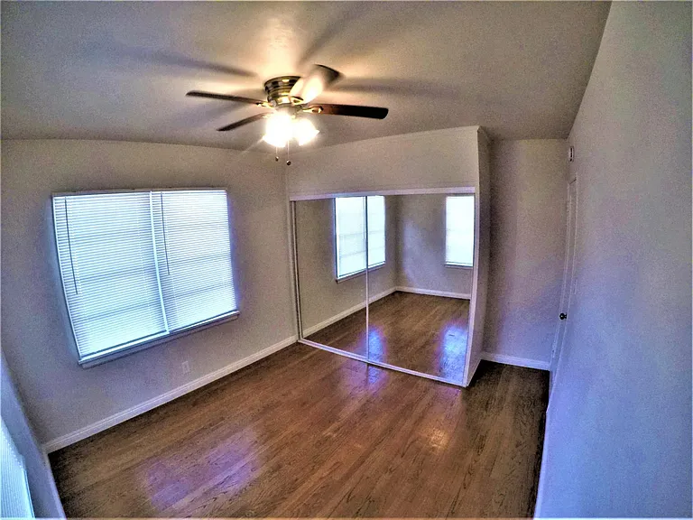 123 S Verdugo Rd — Photo 3