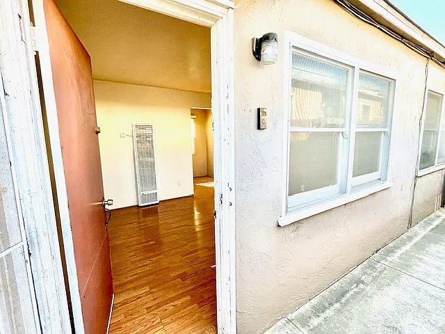 2055 N Morena Blvd — Photo 13