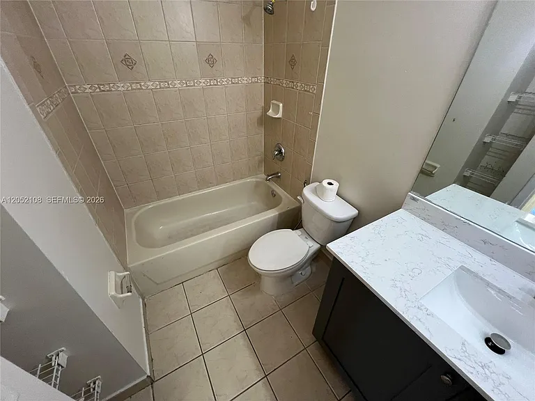 100 SW 15th Ave — Photo 20