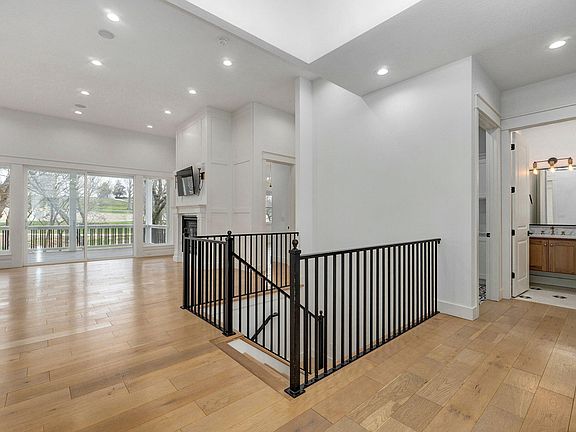 4th image of 3806 E Cypress Point Street