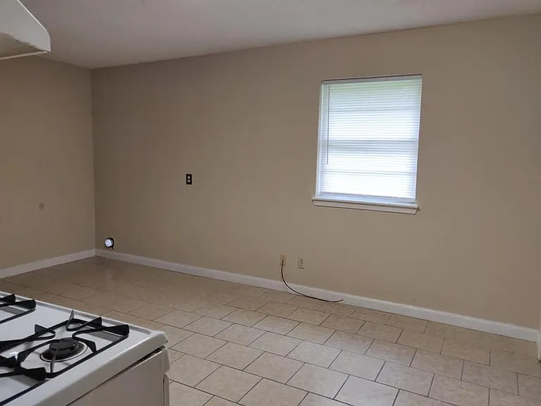 641 Green Country Dr — Photo 6