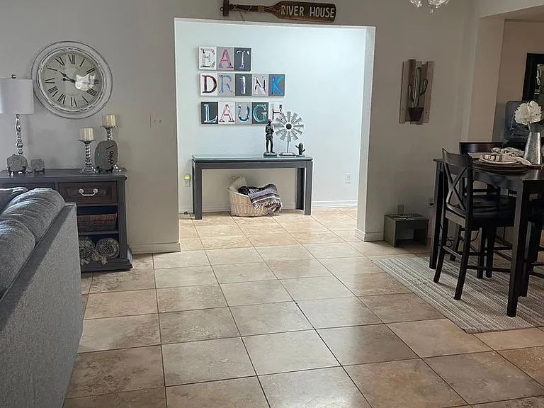 3743 Mission Dr S — Photo 17