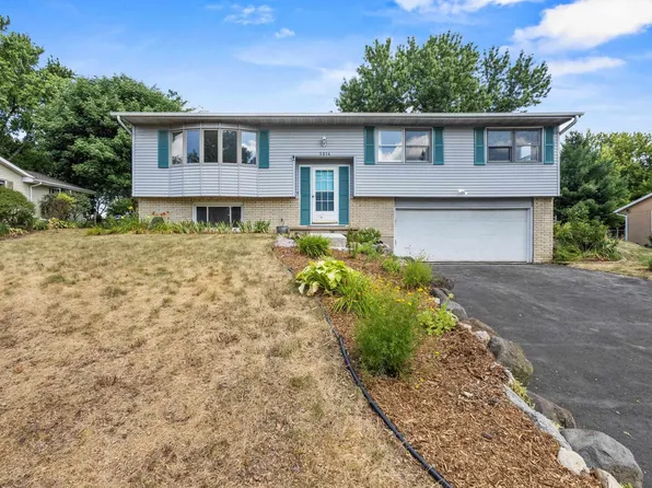 5214 Broadhead St, Mc Farland, WI 53558