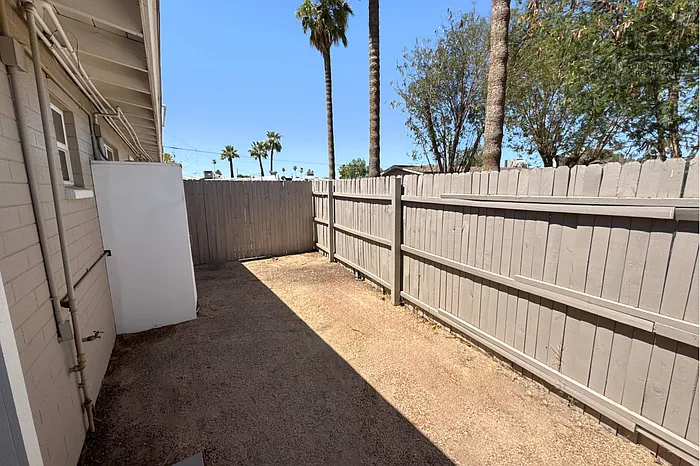 4933 E Willetta St #1 — Photo 20